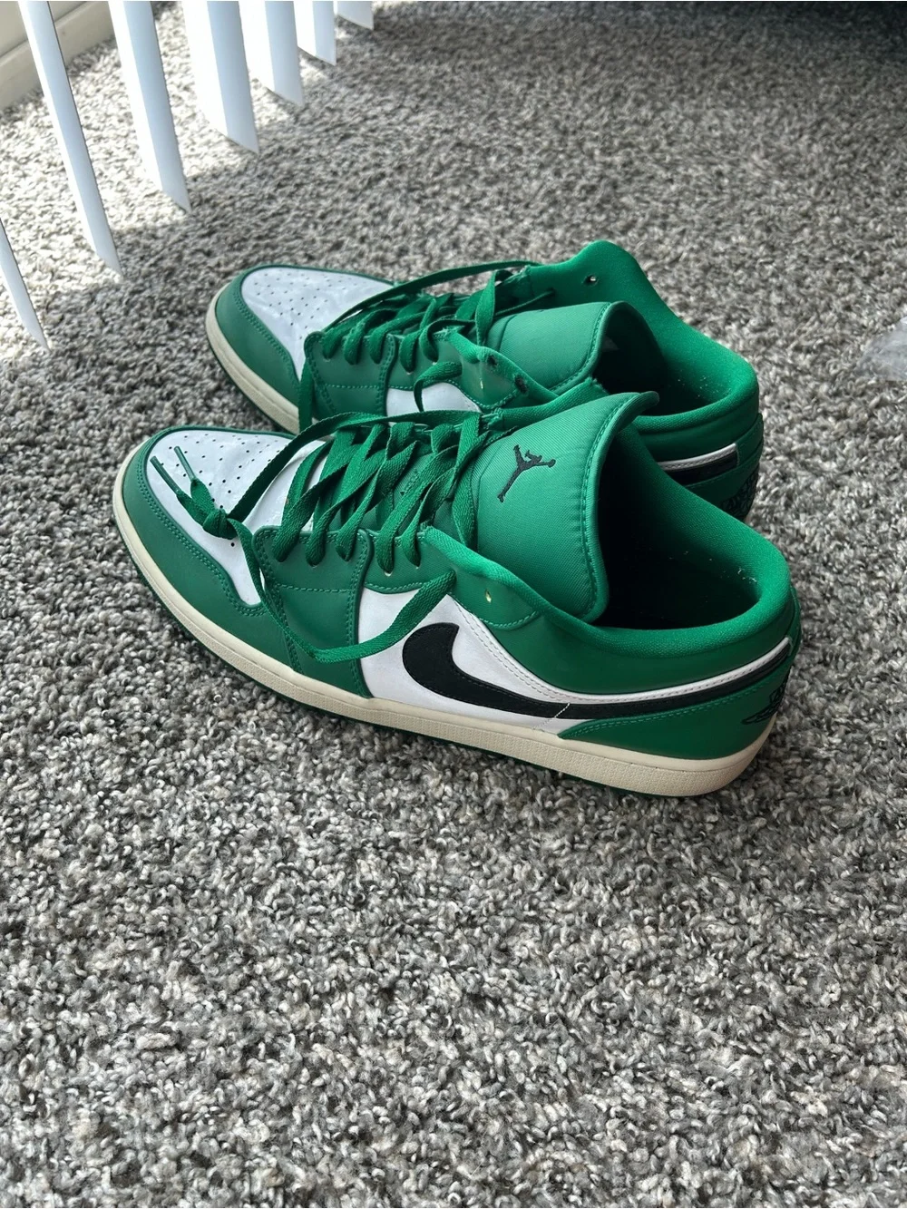 Air Jordan 1 Low Pine Green